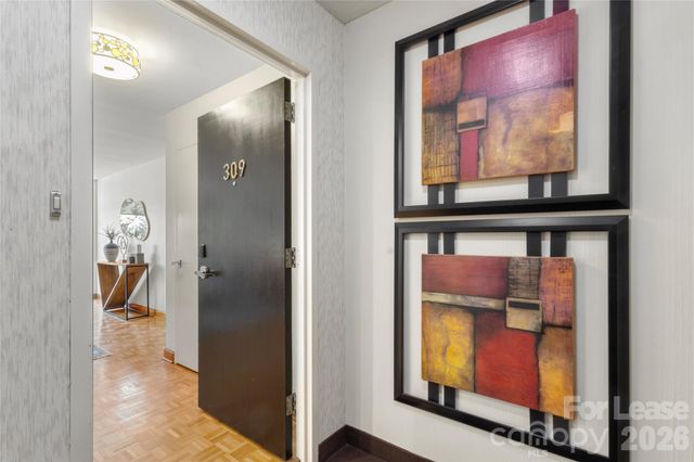 1300 Queens Road 309, Charlotte, NC 28207