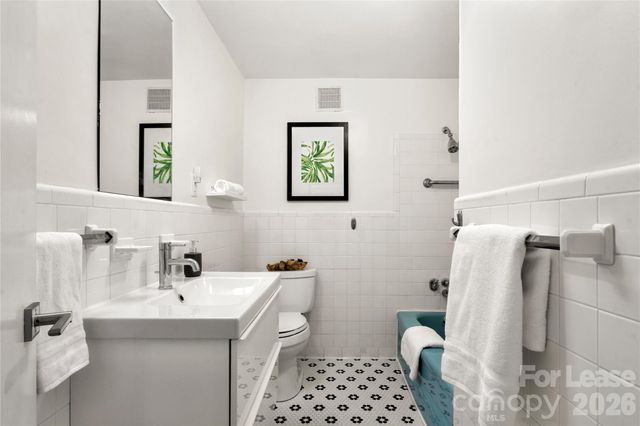 1300 Queens Road 309, Charlotte, NC 28207