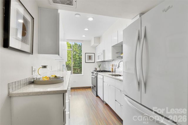 1300 Queens Road 309, Charlotte, NC 28207