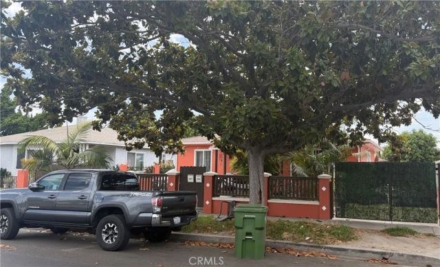 10406 Pace, Los Angeles, CA 90002