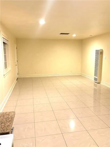 10406 Pace, Los Angeles, CA 90002
