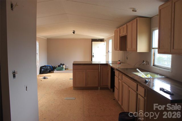 143 W Forest View Lane, Mooresboro, NC 28114