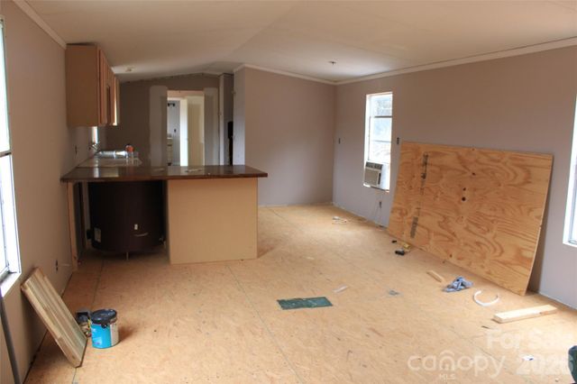 143 W Forest View Lane, Mooresboro, NC 28114