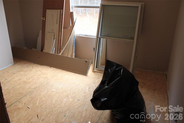 143 W Forest View Lane, Mooresboro, NC 28114