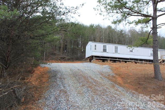 143 W Forest View Lane, Mooresboro, NC 28114