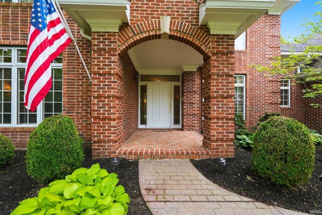 5201 W Deerbrook Drive, Muncie, IN 47304