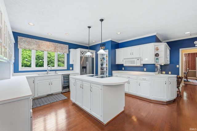 5201 W Deerbrook Drive, Muncie, IN 47304