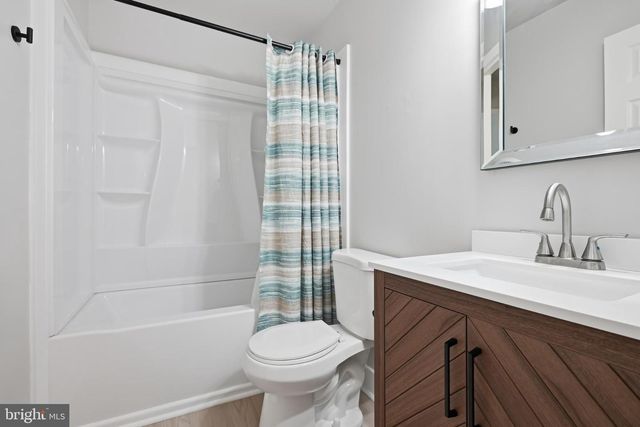 6 HERON DR, Denver, PA 17517