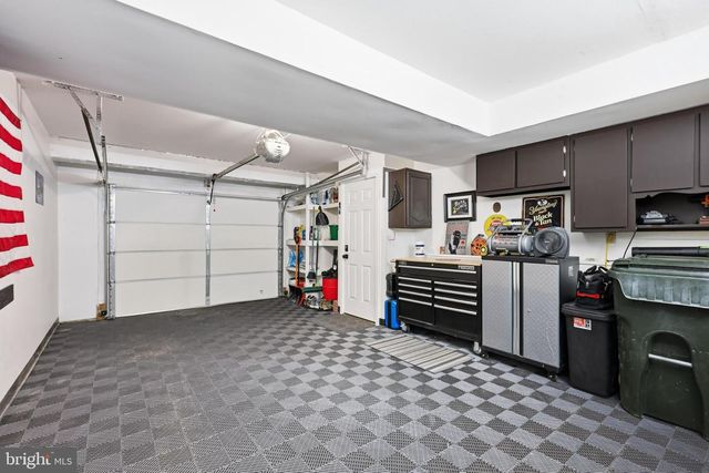 6 HERON DR, Denver, PA 17517