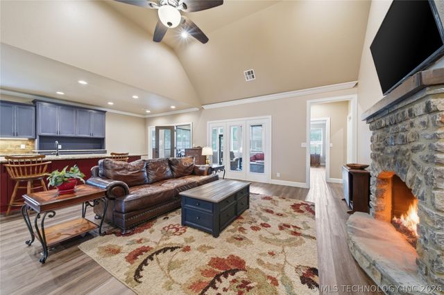 322 E 123rd Court, Jenks, OK 74037