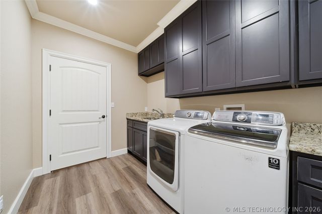 322 E 123rd Court, Jenks, OK 74037