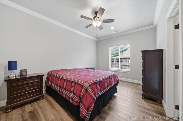 322 E 123rd Court, Jenks, OK 74037