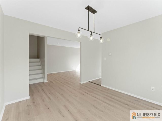 18 Spruce Street 323, Jamesburg, NJ 08831
