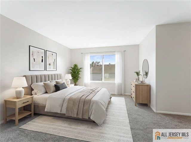 18 Spruce Street 323, Jamesburg, NJ 08831