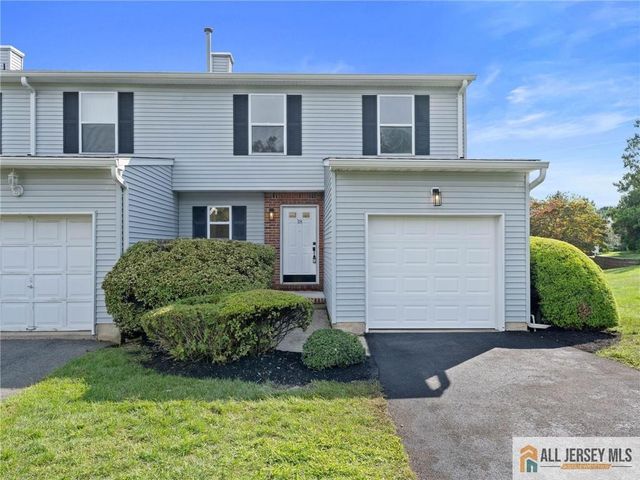 18 Spruce Street 323, Jamesburg, NJ 08831