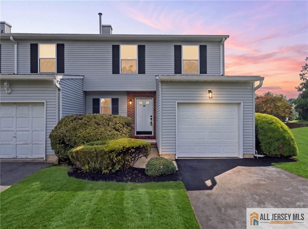 18 Spruce Street 323, Jamesburg, NJ 08831