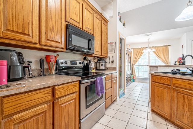 4427 Hunters Glen Court, Granbury, TX 76048