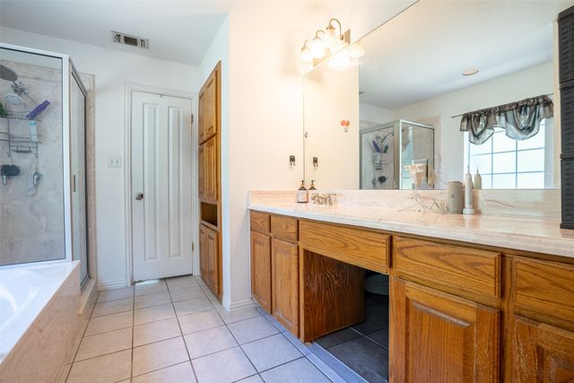4427 Hunters Glen Court, Granbury, TX 76048