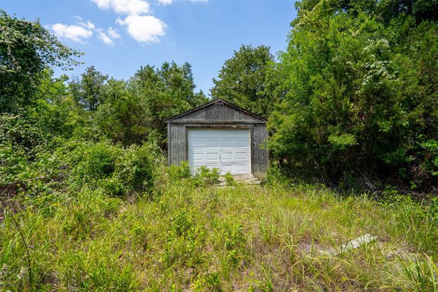 4427 Hunters Glen Court, Granbury, TX 76048