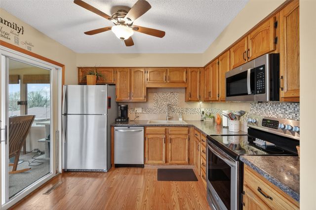 6723 NW 53rd Street, Johnston, IA 50131