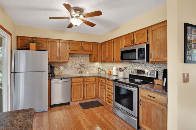 6723 NW 53rd Street, Johnston, IA 50131