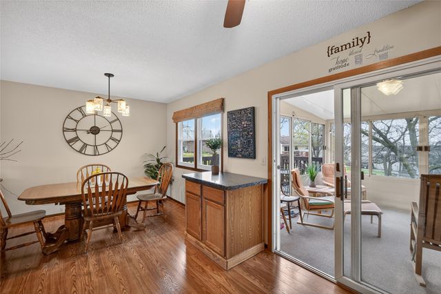 6723 NW 53rd Street, Johnston, IA 50131