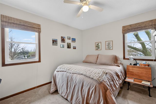 6723 NW 53rd Street, Johnston, IA 50131