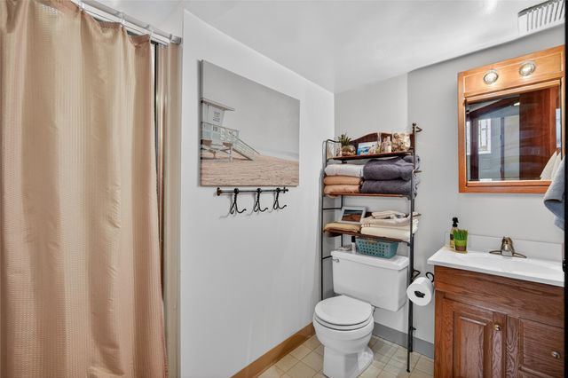 6723 NW 53rd Street, Johnston, IA 50131