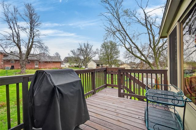 6723 NW 53rd Street, Johnston, IA 50131