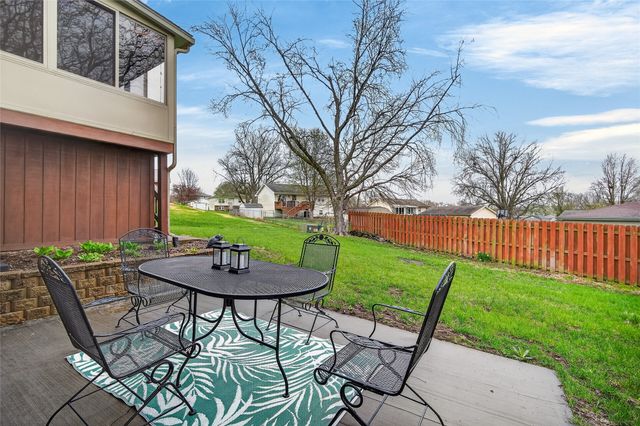 6723 NW 53rd Street, Johnston, IA 50131