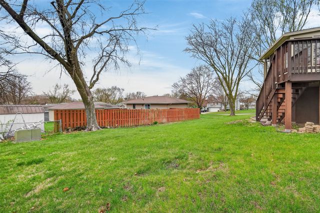 6723 NW 53rd Street, Johnston, IA 50131