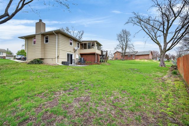 6723 NW 53rd Street, Johnston, IA 50131