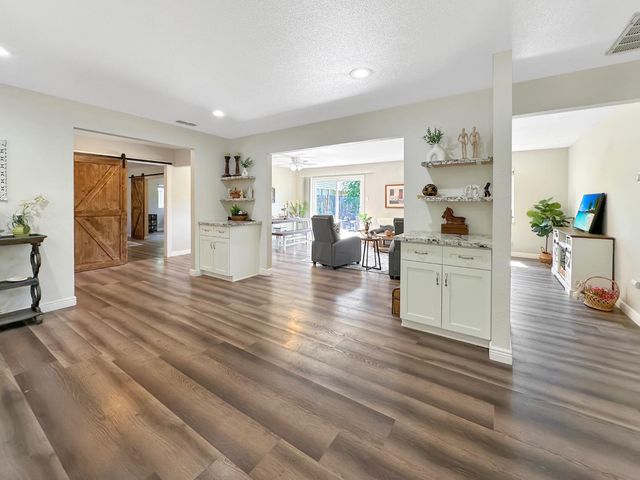 12410 New Airport Rd, Auburn, CA 95603