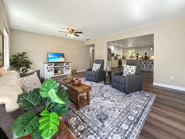 12410 New Airport Rd, Auburn, CA 95603