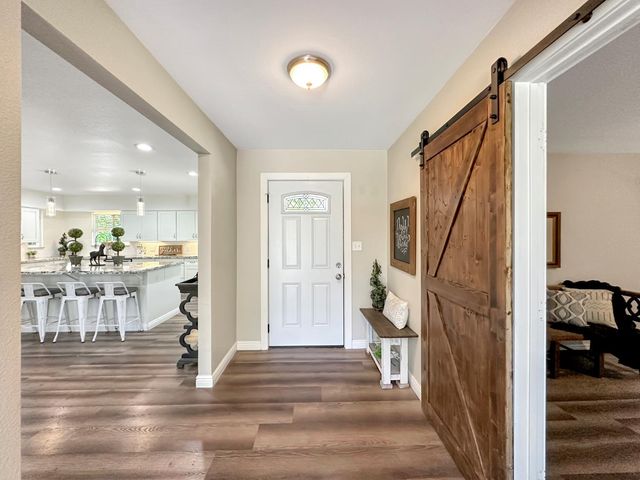 12410 New Airport Rd, Auburn, CA 95603