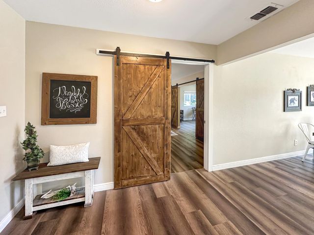 12410 New Airport Rd, Auburn, CA 95603