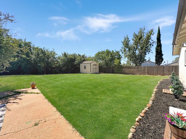 12410 New Airport Rd, Auburn, CA 95603