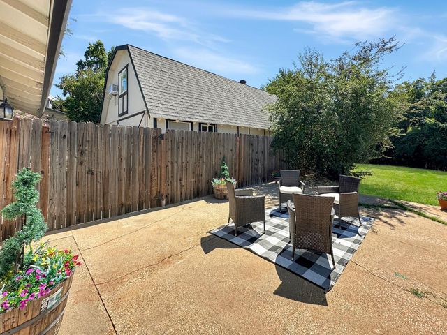 12410 New Airport Rd, Auburn, CA 95603