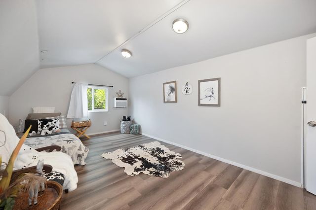 12410 New Airport Rd, Auburn, CA 95603