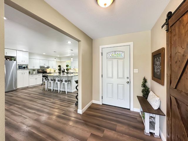 12410 New Airport Rd, Auburn, CA 95603