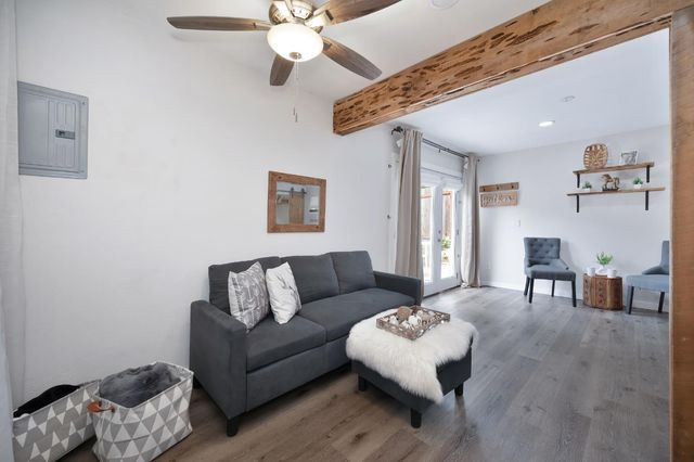 12410 New Airport Rd, Auburn, CA 95603