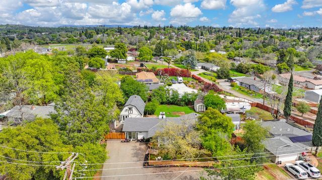 12410 New Airport Rd, Auburn, CA 95603