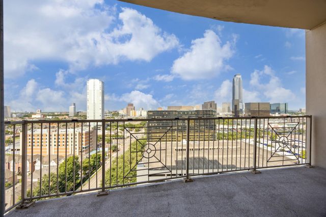 3505 Sage Road 1603, Houston, TX 77056