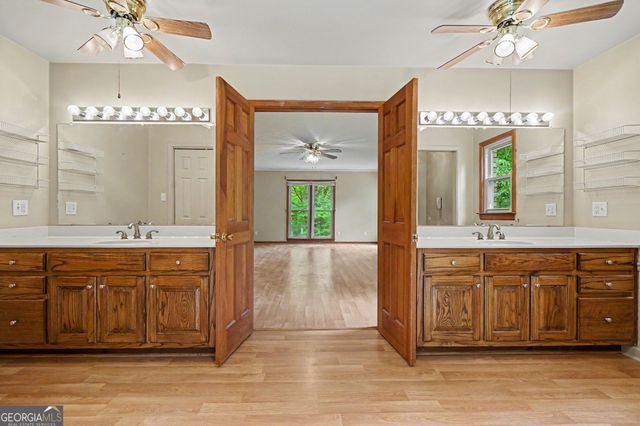 3135 Heritage Crossing Drive, Buford, GA 30519