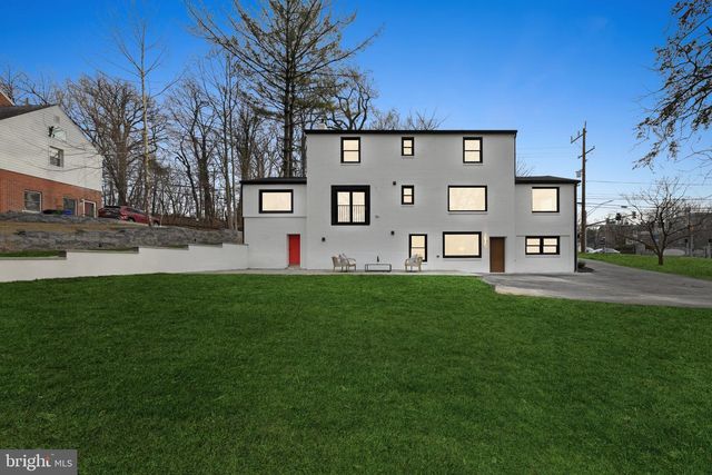 9200 CEDAR LN, Bethesda, MD 20814