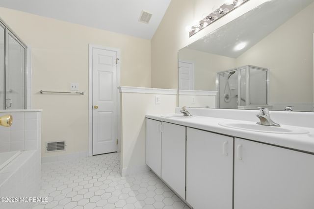 2002 Edwards Lane 2026, Toms River, NJ 08753