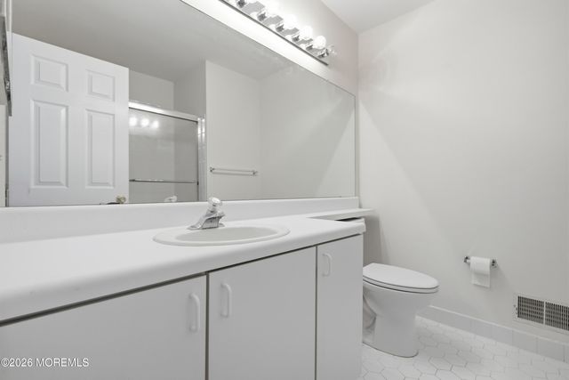 2002 Edwards Lane 2026, Toms River, NJ 08753