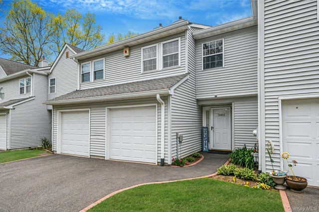 1005 Sara Circle, Port Jefferson, NY 11776
