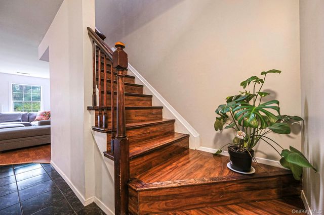 1005 Sara Circle, Port Jefferson, NY 11776