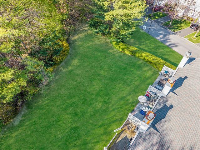 1005 Sara Circle, Port Jefferson, NY 11776